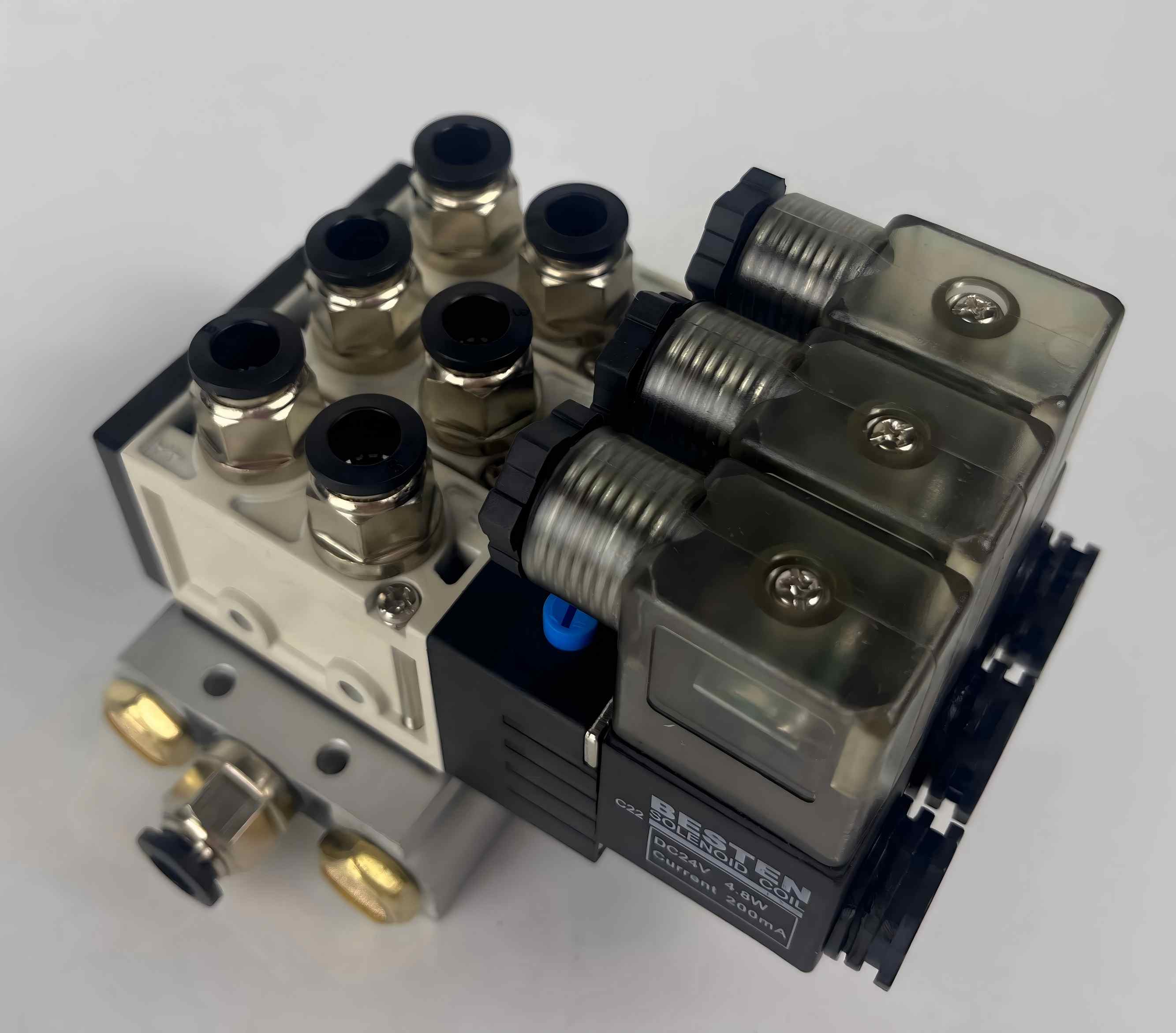 Solenoid valve assembly Solenoid valve assembly
